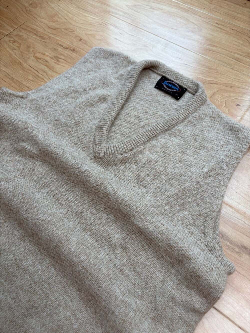 Vintage Jantzen Wool V-Neck Sweater Vest Tan Medium